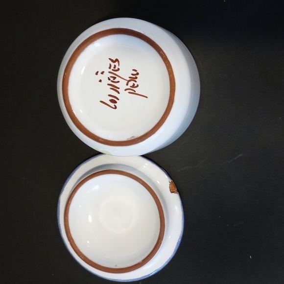 A small hand painted trinket box - Picture 3 of 5